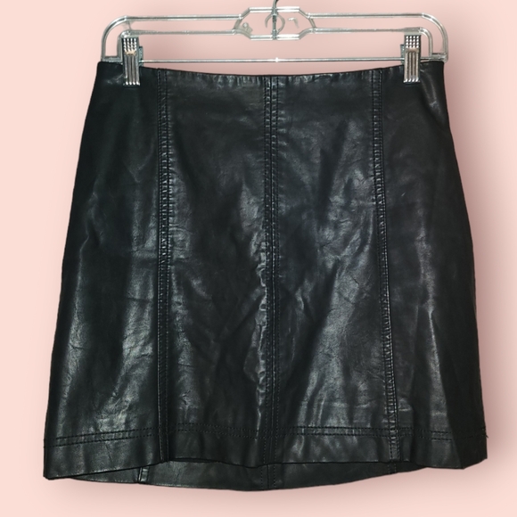 Free People Zip it To Vegan Leather Mini Skirt - Picture 1 of 3